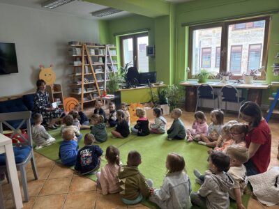 690938597_1731369605012692_7848395885992801677_n Przedszkole Żłobek Centrum Terapeutyczne | Limanowa Mordarka Przyszowa | skrzatek.eu|Wyjazd do Sądeckiej Biblioteki Publicznej