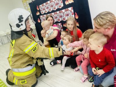 IMG_0380 Przedszkole Żłobek Centrum Terapeutyczne | Limanowa Mordarka Przyszowa | skrzatek.eu|Dzień Strażaka w Naszym Żłobku 👩🚒🚒🧯🧯