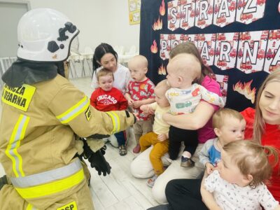 IMG_0382 Przedszkole Żłobek Centrum Terapeutyczne | Limanowa Mordarka Przyszowa | skrzatek.eu|Dzień Strażaka w Naszym Żłobku 👩🚒🚒🧯🧯
