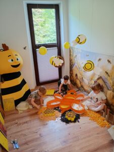 Przedszkole Żłobek Centrum Terapeutyczne | Limanowa Mordarka Przyszowa | skrzatek.eu|Dzień pszczoły