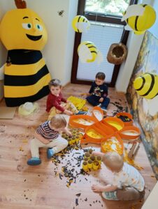 Przedszkole Żłobek Centrum Terapeutyczne | Limanowa Mordarka Przyszowa | skrzatek.eu|Dzień pszczoły